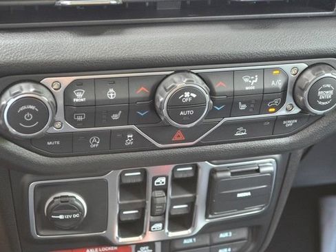 New 2026 Jeep Wrangler Unlimited Sport w/ Dual Top Group AWD/4WD image 27
