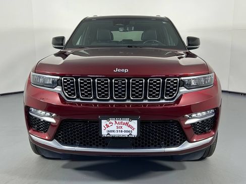 Used 2022 Jeep Grand Cherokee Summit w/ Advanced Protech Group IV AWD/4WD image 2