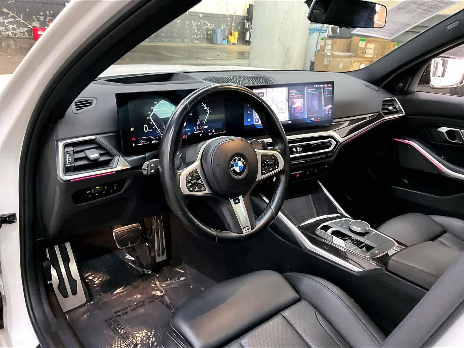 Used 2023 BMW 330i Sedan w/ M Sport Package RWD image 17