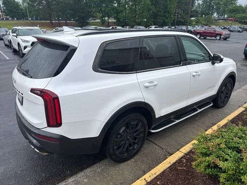 Used 2022 Kia Telluride SX w/ SX Prestige Package AWD/4WD image 2
