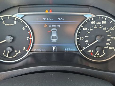 Used 2025 Nissan Altima 2.5 SR FWD image 15