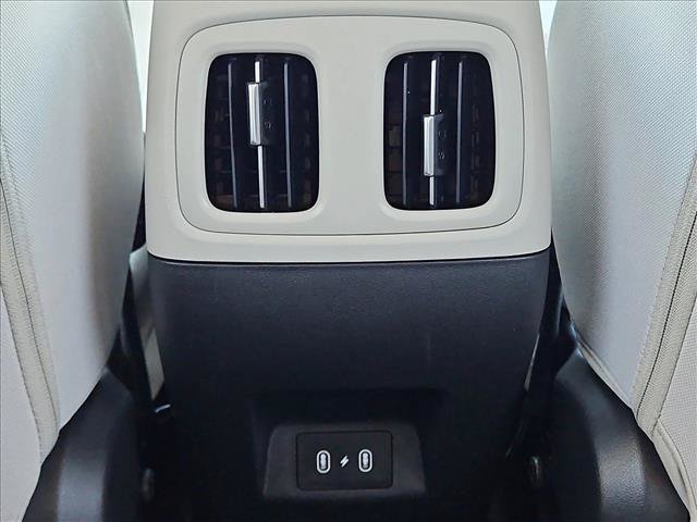 Used 2025 Hyundai Tucson SEL FWD image 16