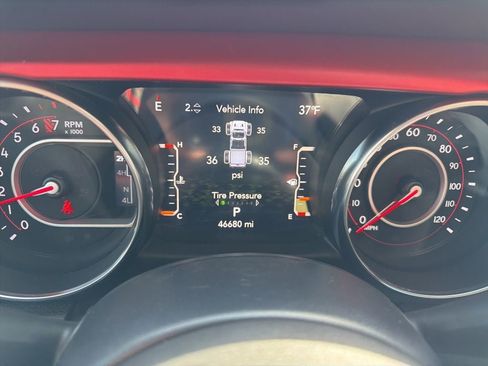 Used 2022 Jeep Gladiator Rubicon w/ Cold Weather Group image 14