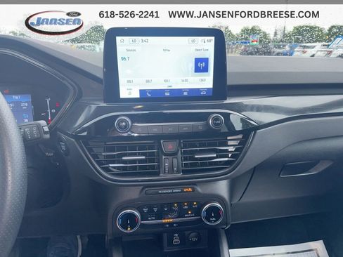 Used 2025 Ford Escape ST-Line AWD/4WD image 19