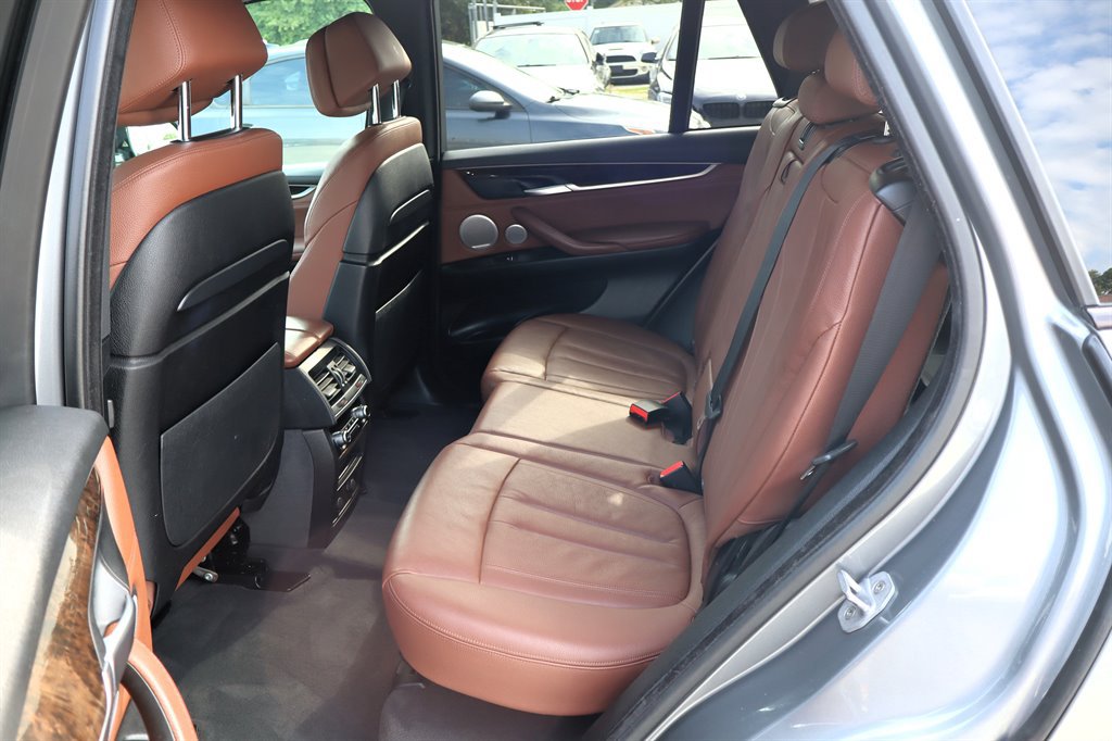 Used 2016 BMW X5 xDrive50i AWD/4WD image 19