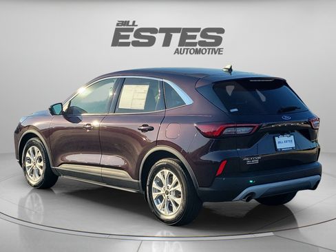 Used 2023 Ford Escape Active w/ Tech Pack #2 FWD image 2