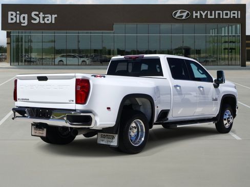 Used 2025 Chevrolet Silverado 3500 LTZ w/ LTZ Texas Edition AWD/4WD image 4
