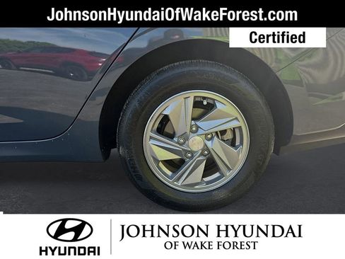 Certified 2025 Hyundai Elantra SE FWD image 42