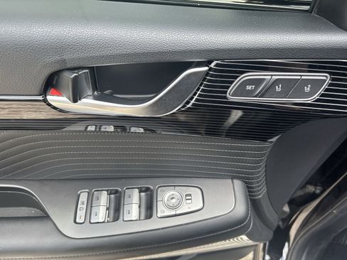 Used 2024 Hyundai Palisade Calligraphy AWD/4WD image 16