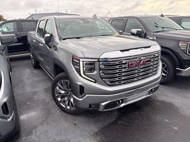 Used 2024 GMC Sierra 1500 Denali AWD/4WD image 3