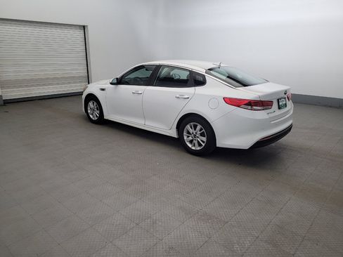 Used 2016 Kia Optima LX w/ LX Convenience Package FWD image 3