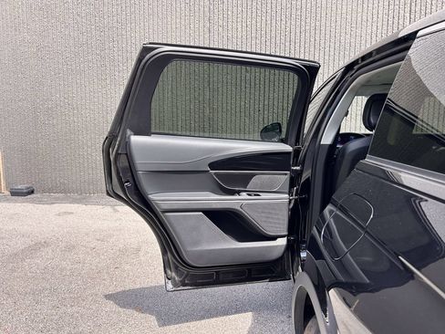 New 2026 Lincoln Nautilus Premier AWD/4WD image 15