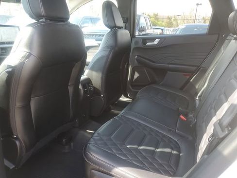 Certified 2023 Ford Escape Platinum w/ Premium Technology Package AWD/4WD image 30