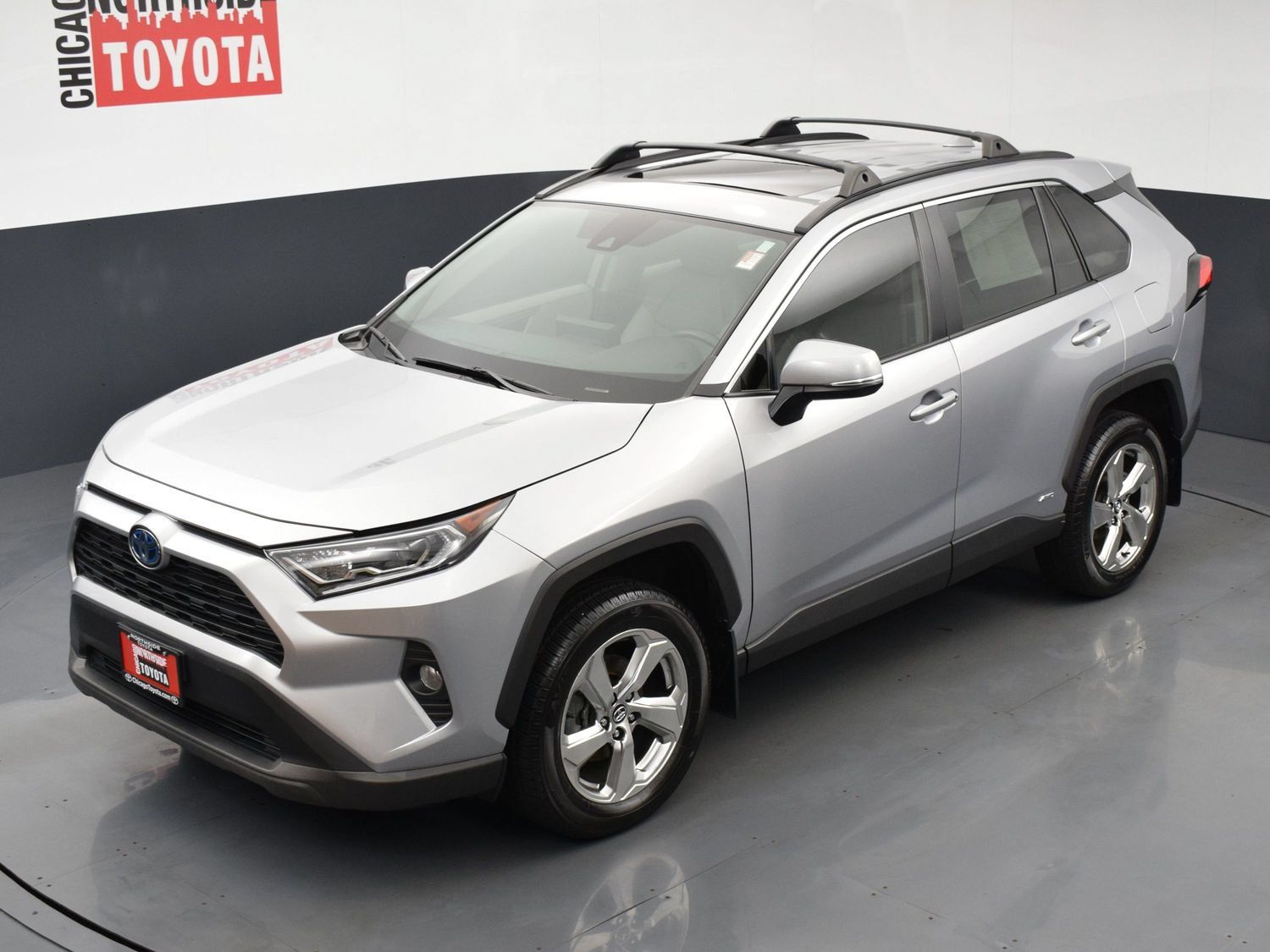Used 2021 Toyota RAV4 XLE Premium AWD/4WD image 25