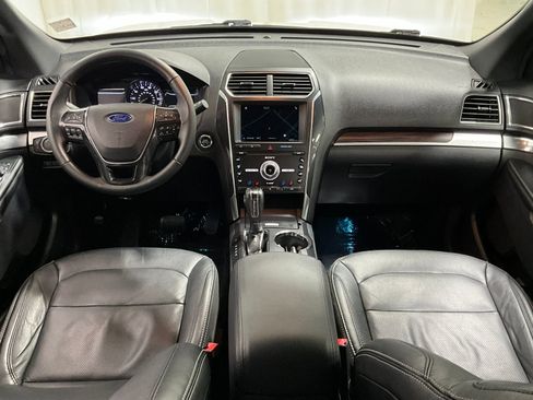 Used 2019 Ford Explorer Limited FWD image 14