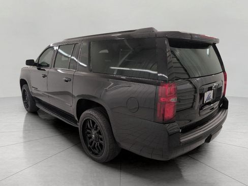 Used 2019 Chevrolet Suburban Premier AWD/4WD image 21