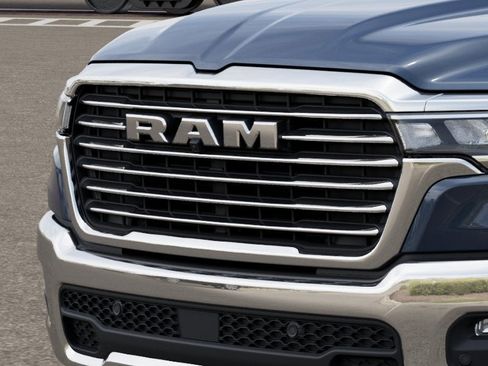 New 2026 RAM 1500 Laramie AWD/4WD image 14