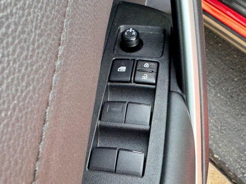 Certified 2025 Toyota Corolla Cross XLE w/ Convenience Package AWD/4WD image 15