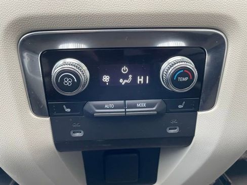 Used 2022 GMC Yukon XL Denali w/ Max Trailering Package AWD/4WD image 27