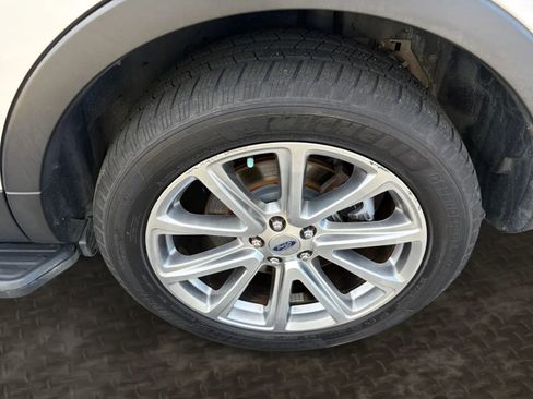 Used 2017 Ford Explorer Limited AWD/4WD image 37