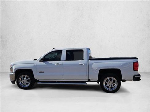 Used 2018 Chevrolet Silverado 1500 LT w/ Texas Edition image 9
