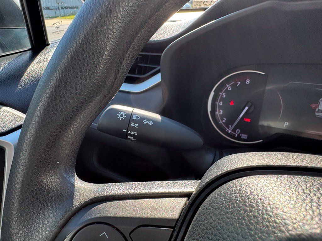 Used 2023 Toyota RAV4 XLE FWD image 22