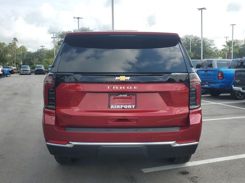 Used 2026 Chevrolet Tahoe LS RWD image 7