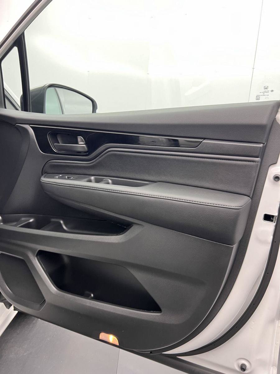 Certified 2026 Honda Odyssey Touring image 43