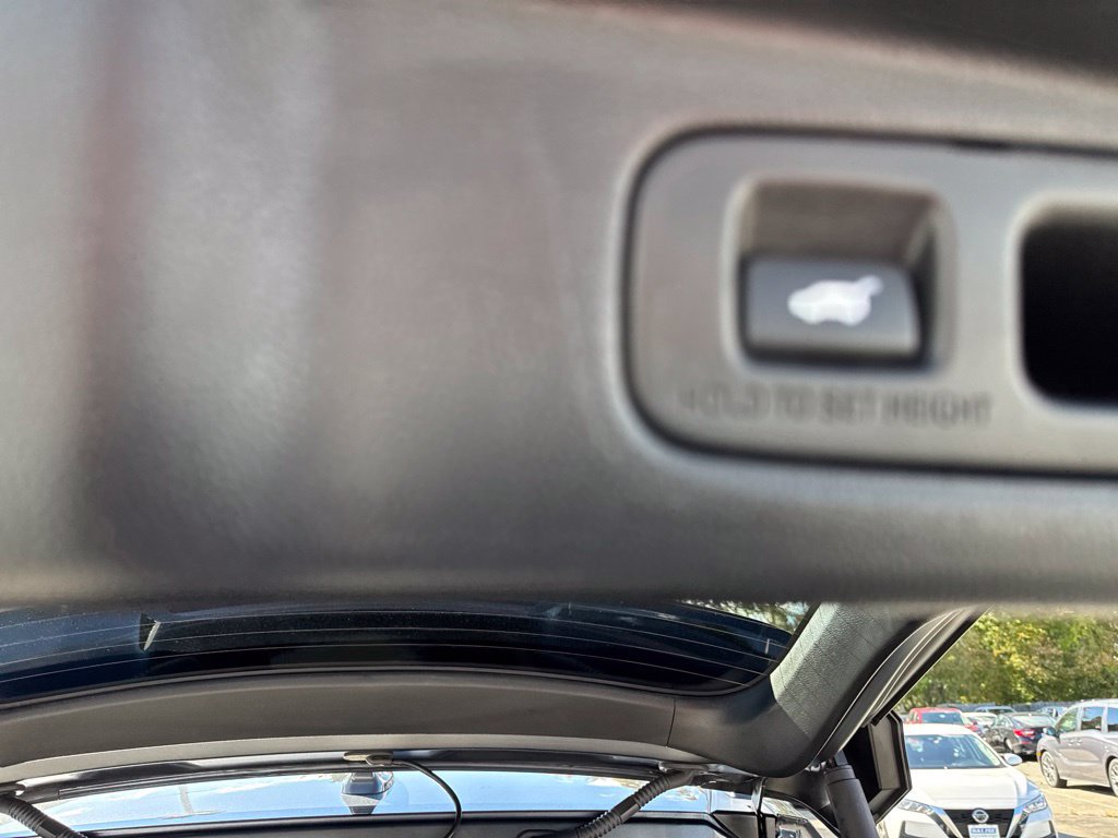 Used 2023 Honda CR-V Sport Touring image 17
