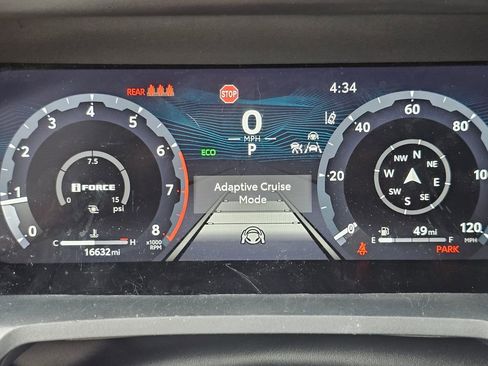 Used 2024 Toyota Tacoma TRD Off-Road w/ TRD Off Road Premium Package AWD/4WD image 18