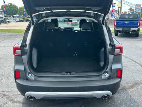 Used 2025 Ford Escape Platinum AWD/4WD image 6