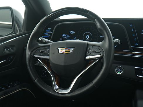 Used 2024 Cadillac Escalade ESV Premium Luxury image 19