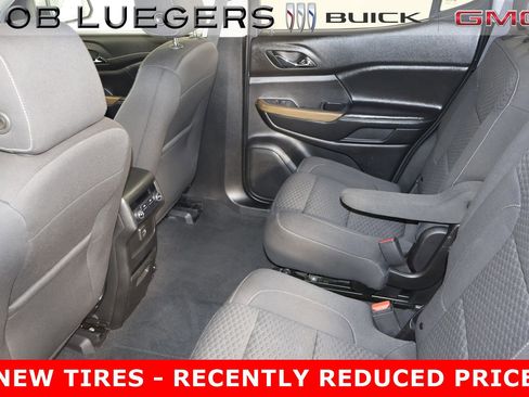 Used 2019 GMC Acadia SLE image 29