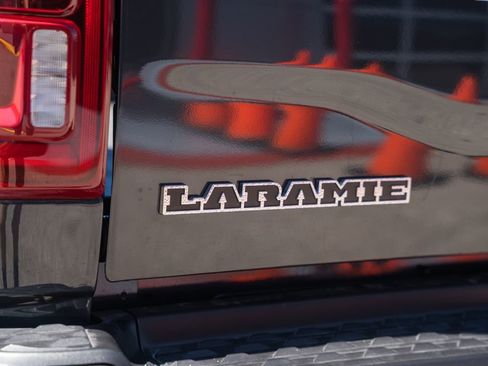 New 2026 RAM 2500 Laramie AWD/4WD image 9