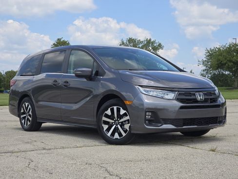 Certified 2025 Honda Odyssey EX-L image 13