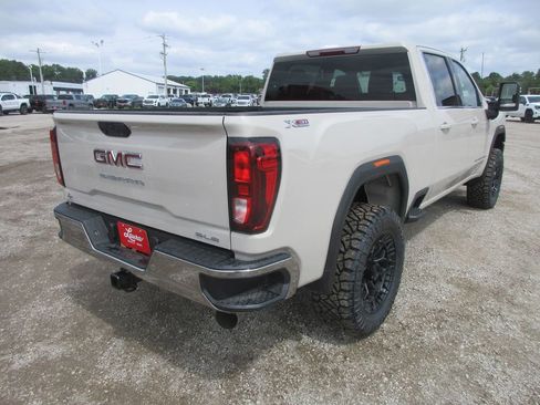 New 2026 GMC Sierra 2500 SLE w/ SLE Value Package; AWD/4WD image 5