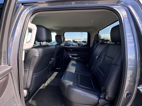 Used 2022 Toyota Tundra SR5 w/ SR5 Convenience Package AWD/4WD image 22