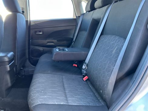 Used 2023 Mitsubishi Outlander Sport ES image 25