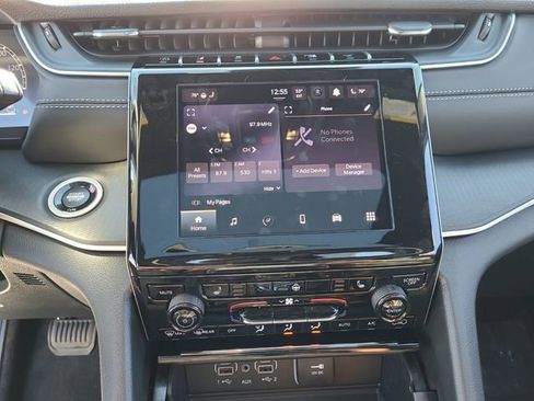 New 2025 Jeep Grand Cherokee L Altitude RWD image 13