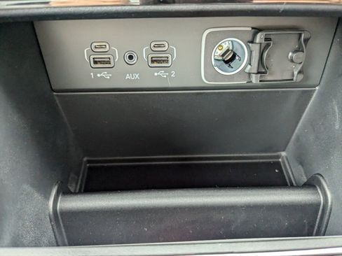 New 2025 Jeep Grand Cherokee L Laredo image 19