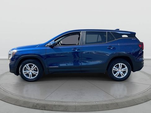 Used 2022 GMC Terrain SLE FWD image 5