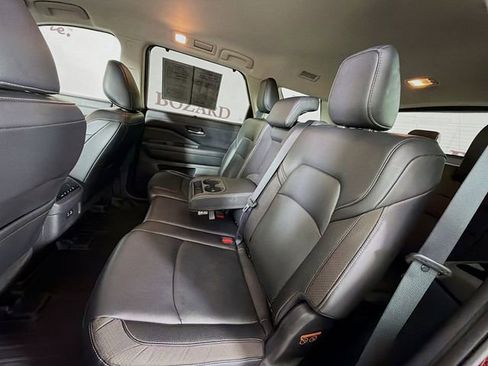 Used 2022 Nissan Pathfinder SL FWD image 29