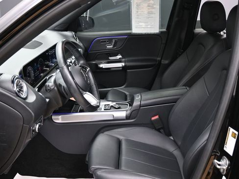 Used 2024 Mercedes-Benz GLB 250 image 17