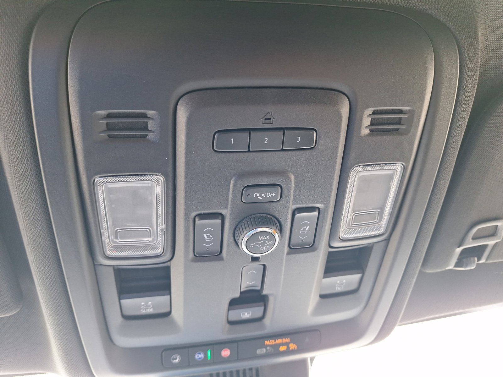 Used 2023 GMC Yukon AT4 w/ AT4 Premium Plus Package AWD/4WD image 30