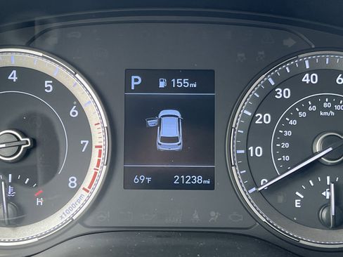 Used 2022 Hyundai Venue SEL FWD image 28