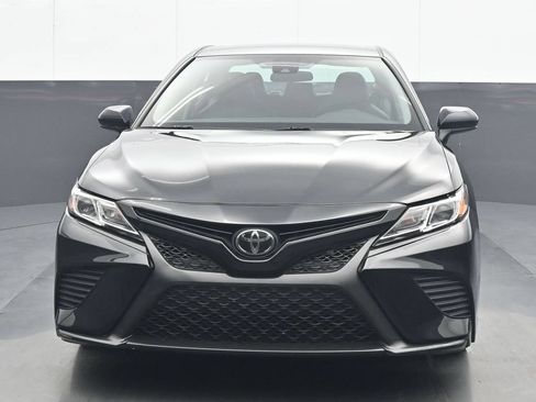 Used 2019 Toyota Camry SE w/ Protection Package (Q2) FWD image 1