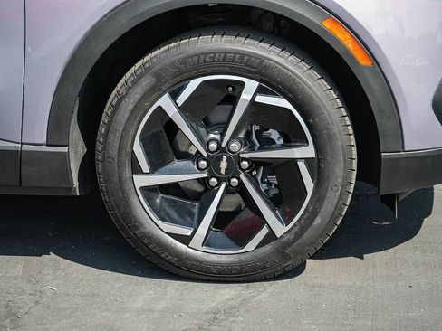 New 2026 Chevrolet Equinox EV LT w/ LPO, All-Weather Mat Package AWD/4WD image 10
