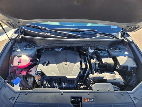 Used 2025 Hyundai Tucson Limited image 10