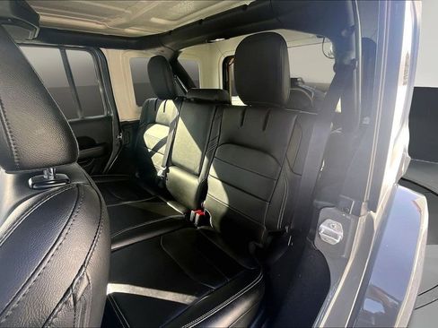 Used 2023 Jeep Wrangler Unlimited Sahara w/ Cold Weather Group image 20