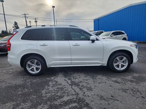 Used 2016 Volvo XC90 T5 Momentum image 4